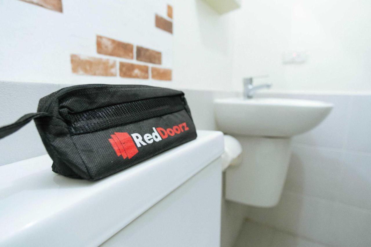 Reddoorz Syariah @ Bondowoso City Center Exterior photo